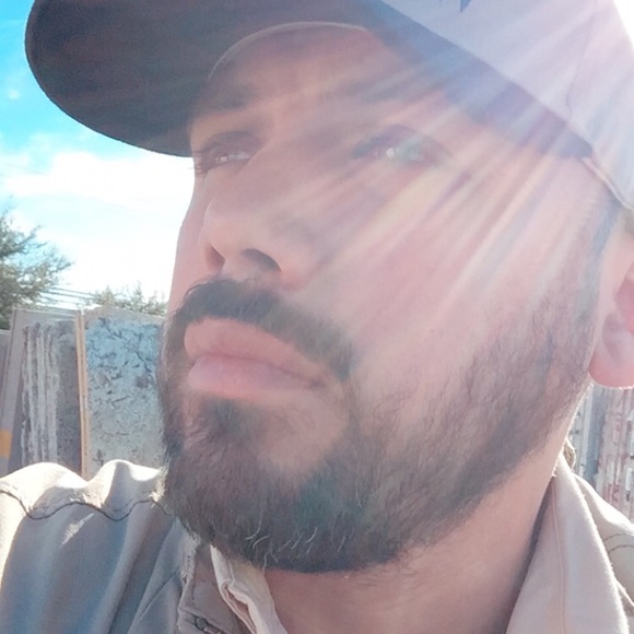 Meet your Posher, Severiano - Picture 1 of 1